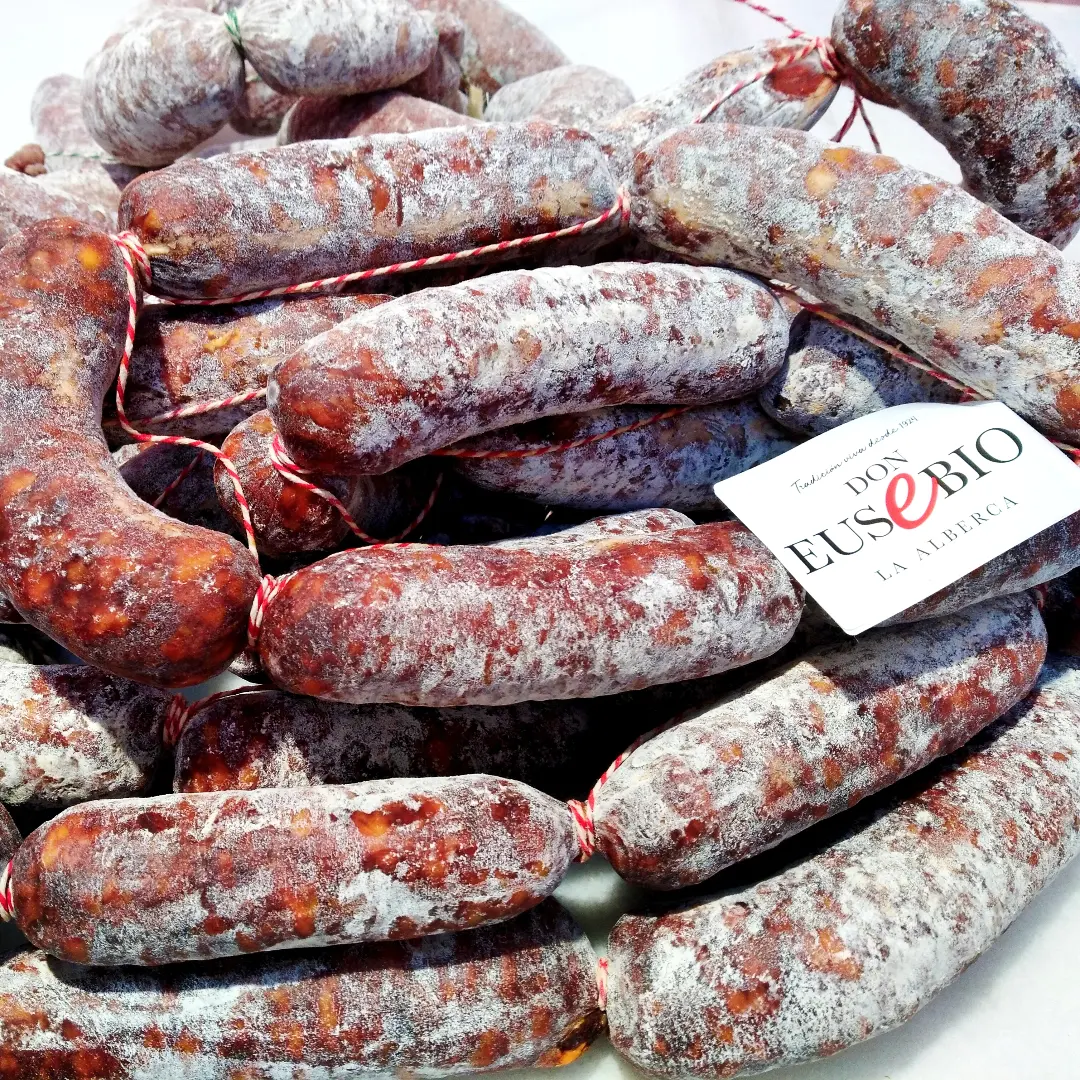 Publicación de Instagram de Charcutería Hernández con productos gourmet de la tienda (7 de 9)